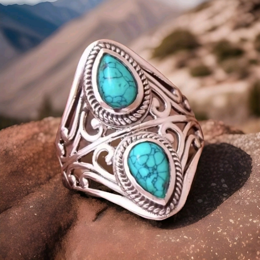 Southwestern Bohemian Silver Turquoise Ring Size 9 *